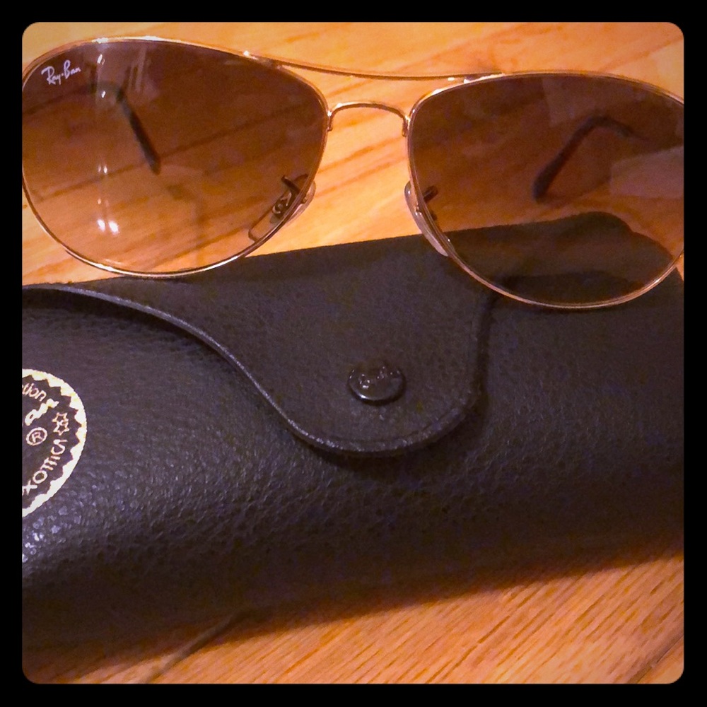 Ray Ban Unisex Aviator bronze tinted sunglasses